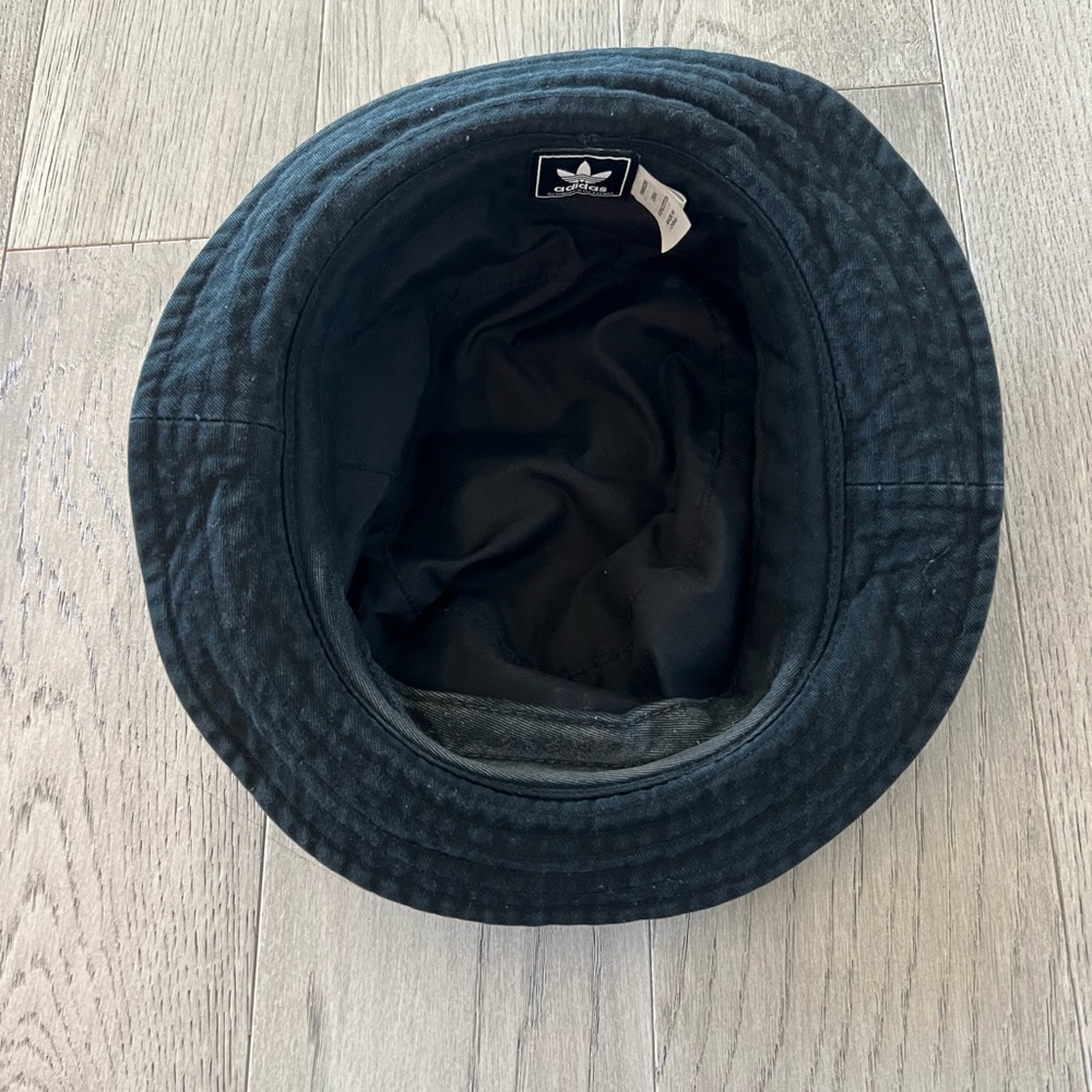 Adidas Bucket Hat - Picture 3 of 5
